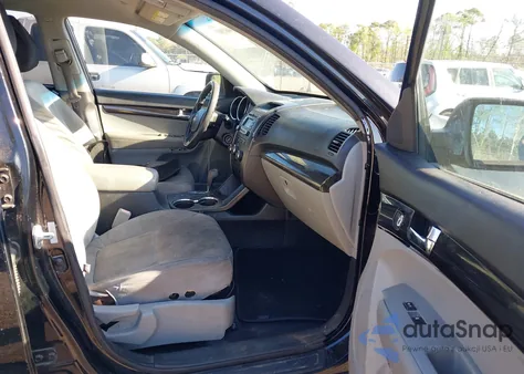 2012 Kia Sorento Lx V6 z USA, uszkodzony, nr VIN 5XYKT3A26CG227323